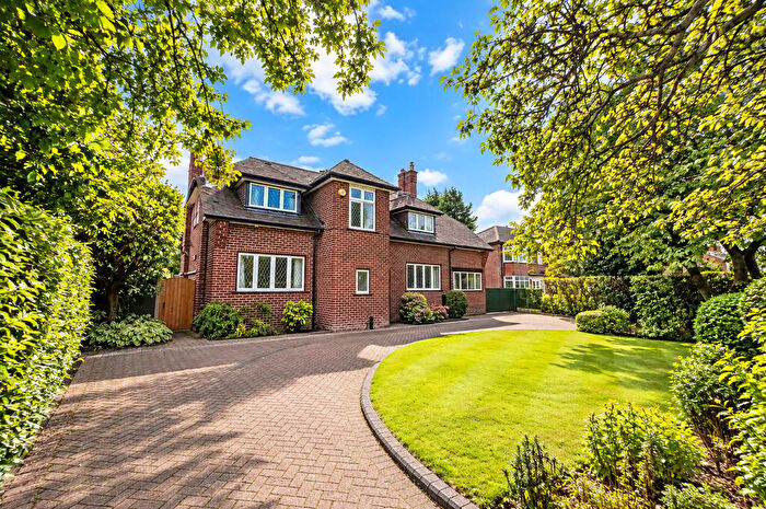 4 Bedroom Detached House For Sale In Liverpool Road, Cadishead, Manchester, M44