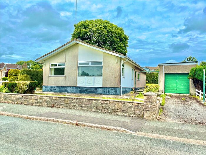 3 Bedroom Bungalow For Sale In James Park, Kilgetty, Pembrokeshire, SA68