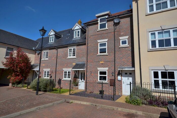 5 Bedroom Terraced House To Rent In Blyth Court, Saffron Walden, CB11