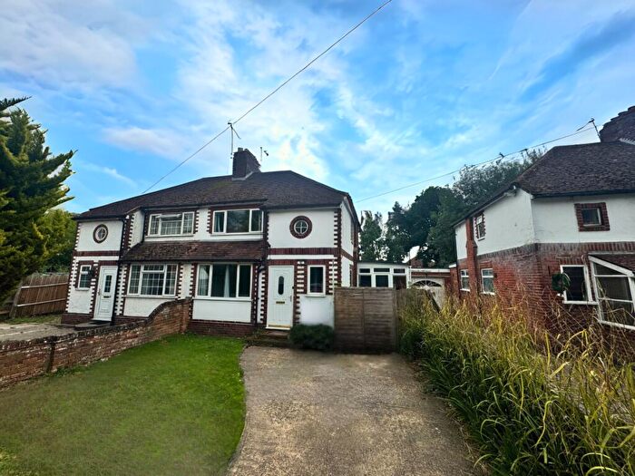 7 Bedroom Semi-Detached House To Rent In Downs Road, Ukc, CT2