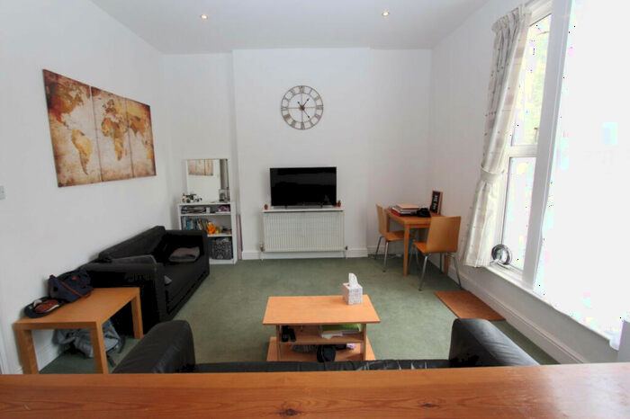 1 Bedroom Apartment To Rent In A Caledonian Road, London, N1