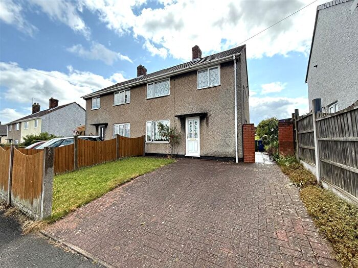 3 Bedroom Semi-Detached House For Sale In Coppice Road, Rugeley, WS15