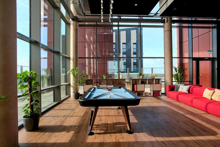 2 Bedroom Apartment To Rent In The Copper Works, Cardiff Cardiff, CF10