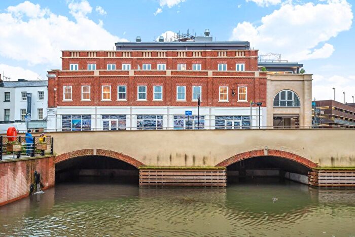 1 Bedroom Apartment To Rent In The Colonnade, Maidenhead, SL6