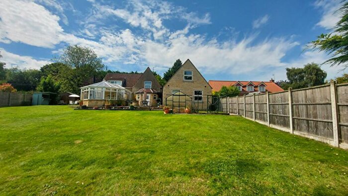 6 Bedroom Cottage For Sale In Sovereign Street, Aslackby, Sleaford, NG34