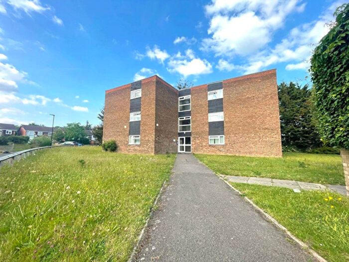 1 Bedroom Flat For Sale In Spencer Road, Isleworth, Greater London, TW7