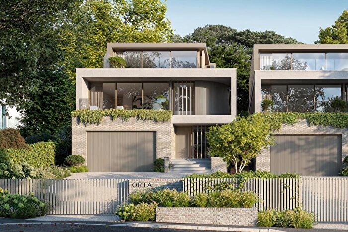 4 Bedroom Detached House For Sale In Brudenell Avenue, Sandbanks, BH13