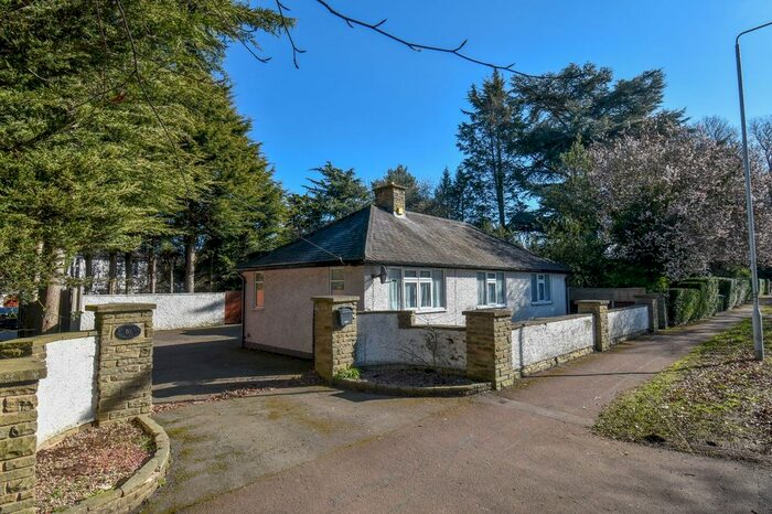 2 Bedroom Bungalow To Rent In Manor Road, Oadby, Leicester, LE2