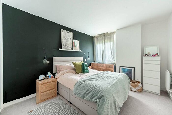 1 Bedroom Flat For Sale In Capitol Way, Colindale, London, NW9