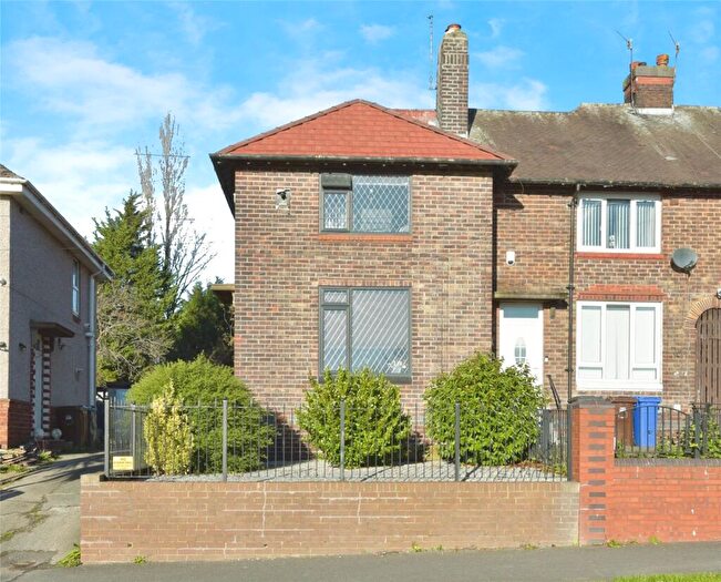 2 Bedroom End Of Terrace House For Sale In Doe Royd Lane, Sheffield, South Yorkshire, S5