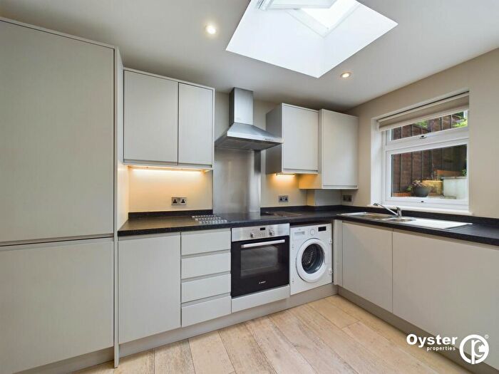 2 Bedroom Terraced House To Rent In Sycamore Close, Barnet, EN4