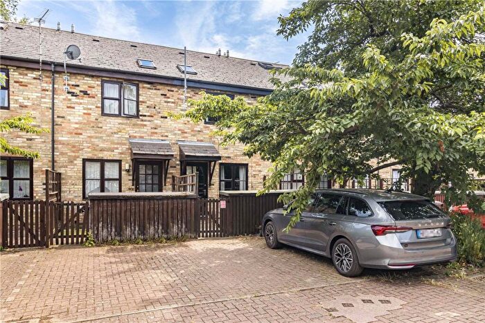 1 Bedroom Terraced House For Sale In Kerridge Close, Cambridge, CB1