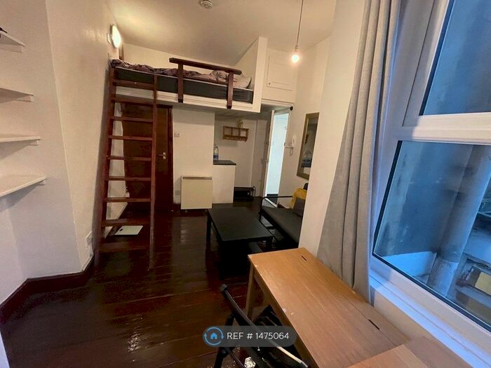 1 Bedroom Flat To Rent In Camden High Street, London, NW1