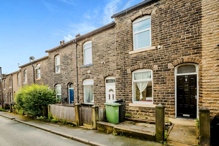 2 Bedroom Terraced House To Rent In Church Lane, Moldgreen, Huddersfield, West Yorkshire, HD5