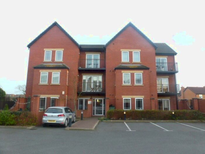 3 Bedroom Flat To Rent In West Point, West Bridgford, Nottingham, NG2
