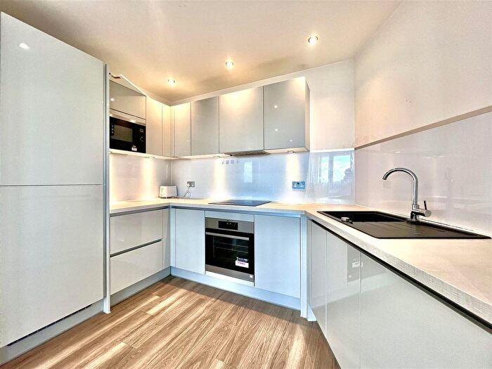 2 Bedroom Flat To Rent In Ashwell House, Healum Avenue, Southall, UB2