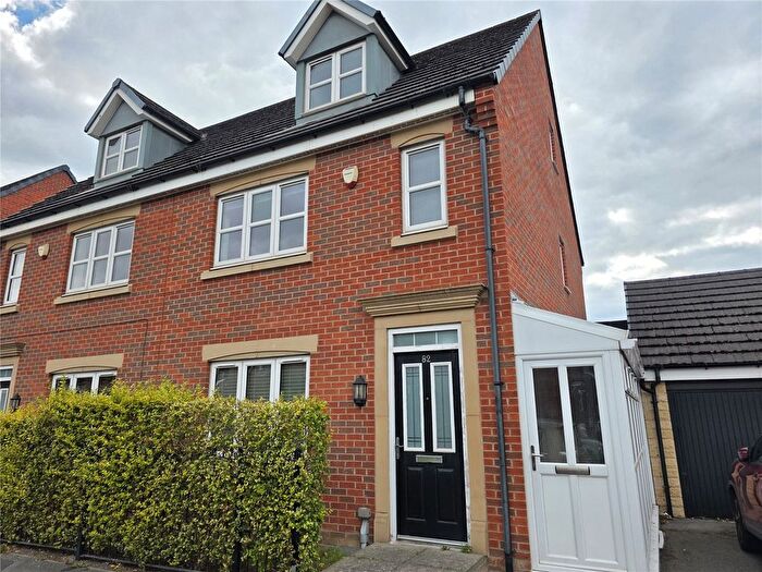 4 Bedroom Semi-Detached House To Rent In Brewery Lane, Dewsbury, West Yorkshire, WF12