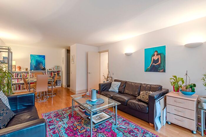 2 Bedroom Flat To Rent In Assam Street, London, E1