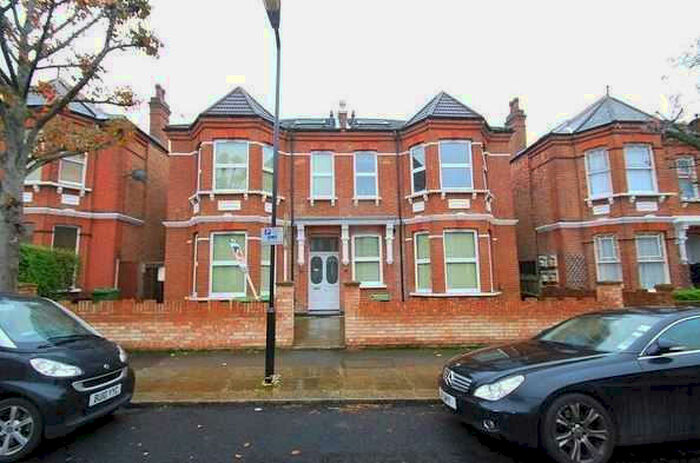 1 Bedroom Flat To Rent In Skardu Road, Cricklewood, NW2