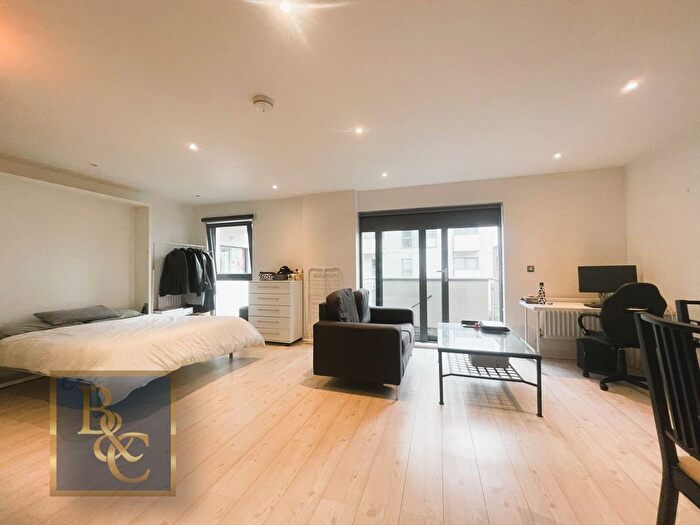 Studio To Rent In Oval Road, Camden, NW1