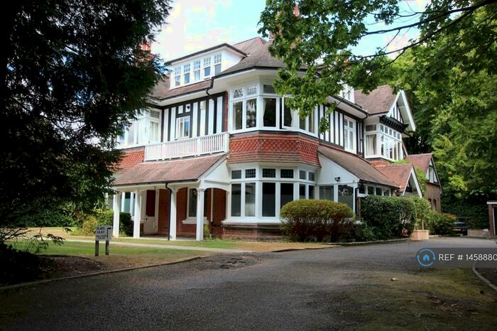 2 Bedroom Flat To Rent In Azalea Park, Bournemouth, BH4