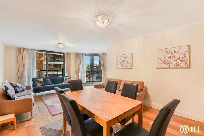 2 Bedroom Flat To Rent In Blythe Road, London, W14