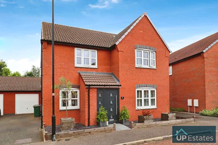 4 Bedroom Detached House For Sale In Old Farm Lane, Coventry, CV6