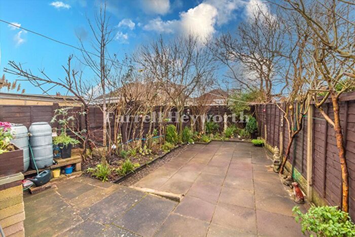 1 Bedroom Bungalow For Sale In Ambleside Avenue, Knott End On Sea, Poulton Le Fylde, FY6