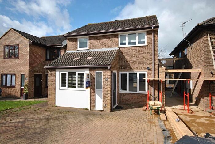 4 Bedroom Detached House For Sale In Oak Close, Hartwell, Northampton, NN7