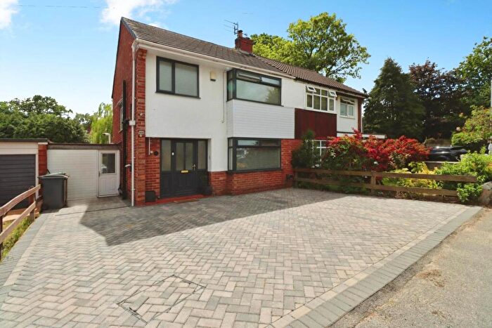 3 Bedroom Semi-Detached House For Sale In Jocelyn Close, Spital, CH63