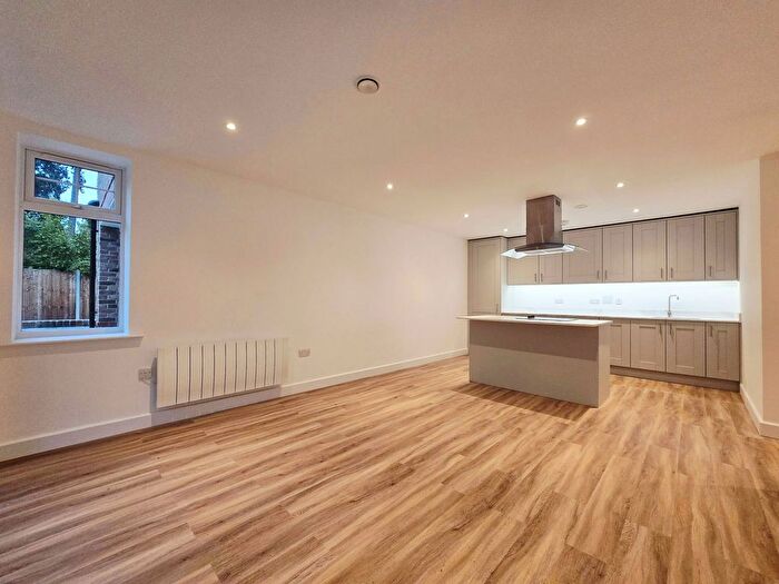 2 Bedroom Flat To Rent In Welcomes Road, Kenley, CR8