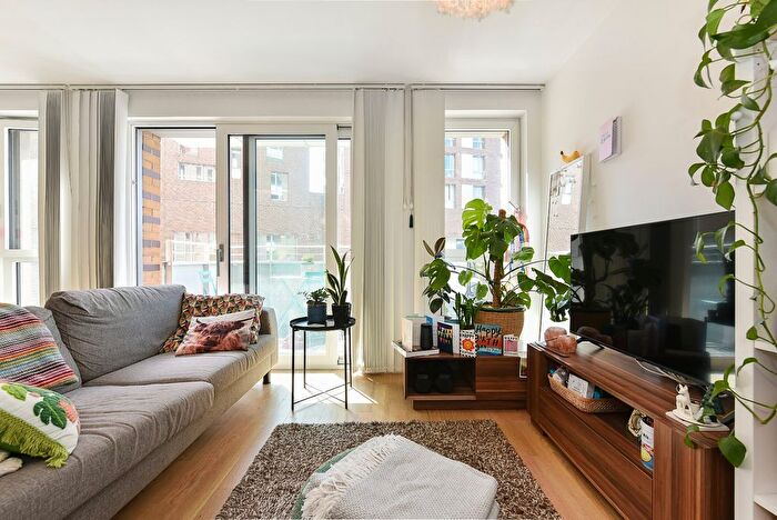 Studio For Sale In Ivy Point, Hannaford Walk, Bow Common, London, E3