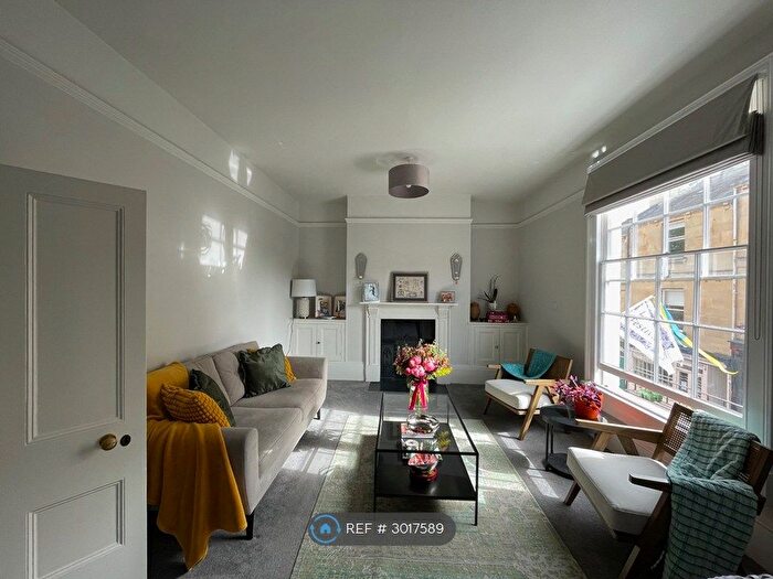 2 Bedroom Maisonette To Rent In Lambridge Buildings, Bath, BA1