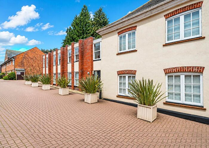 1 Bedroom Apartment To Rent In Lower Dagnall Street, St Albans, Herts, AL3