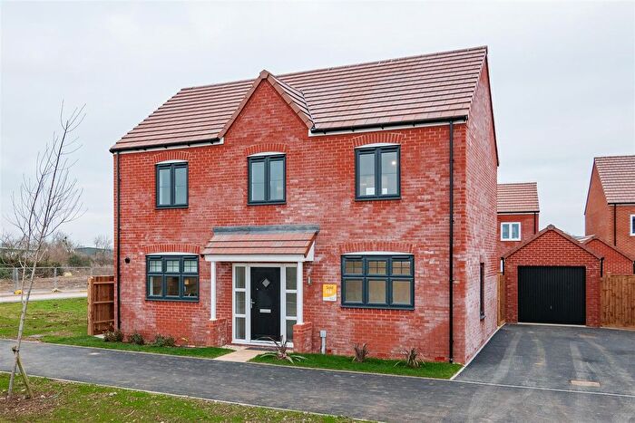 4 Bedroom Detached House To Rent In Hunts Grove, Hardwick, Gloucester, GL2