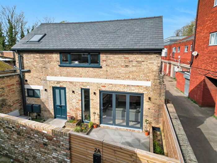 1 Bedroom Detached House For Sale In Market Square, Biggleswade, SG18