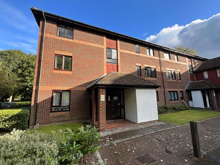 1 Bedroom Apartment To Rent In Pebble Drive, Didcot, Oxfordshire, OX11