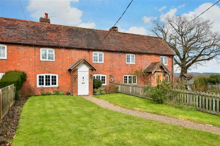 2 Bedroom Cottage For Sale In Haxted Road, Edenbridge, Kent, TN8