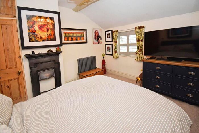 1 Bedroom Cottage For Sale In Stanley Lane, Eastham Village, CH62