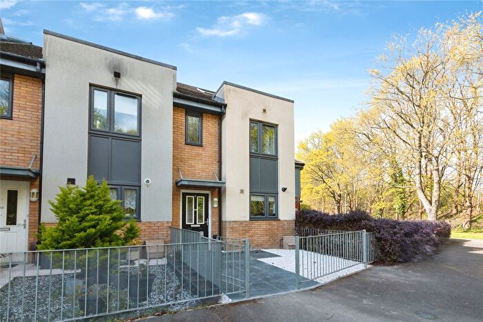 3 Bedroom End Terrace House For Sale In Spindle Close, Basingstoke, Hampshire, RG21