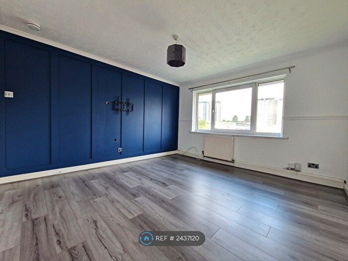 2 Bedroom Flat To Rent In Holmhills Place, Cambuslang, Glasgow, G72