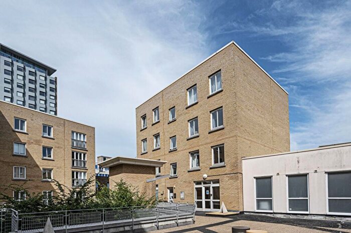 1 Bedroom Flat To Rent In Coke Street, Aldgate, London, E1