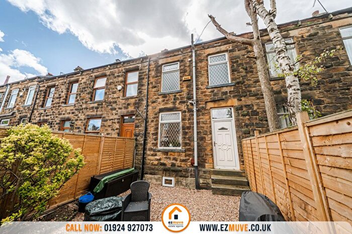 2 Bedroom Terraced House For Sale In Industrial Avenue, Birstall, WF17