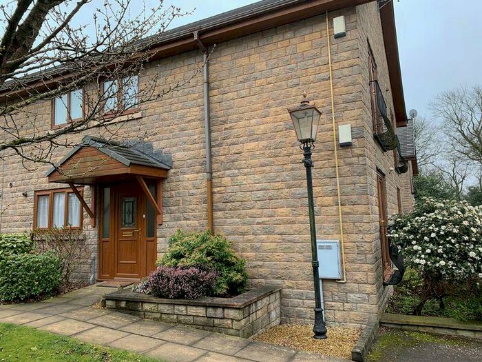 2 Bedroom Flat To Rent In Falinge Manor Mews, Falinge Road, Rochdale, OL12