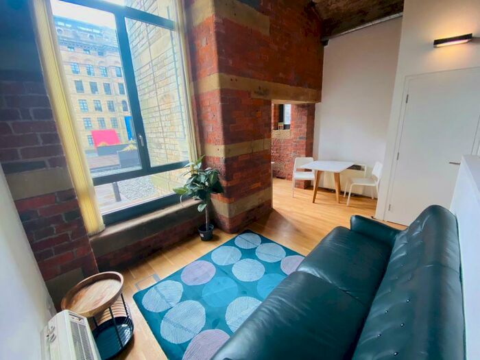 1 Bedroom Flat To Rent In Lilycroft Road, Bradford, BD9