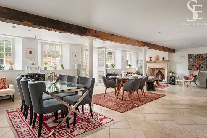 3 Bedroom Flat For Sale In Dandridges Mill, East Hanney, OX12