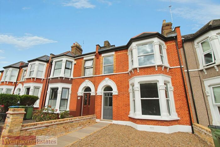3 Bedroom Terraced House To Rent In Grangehill Road, London, SE9