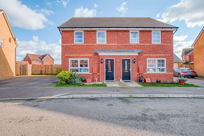3 Bedroom Semi Detached House For Sale In Fortress Road, Carbrooke, IP25