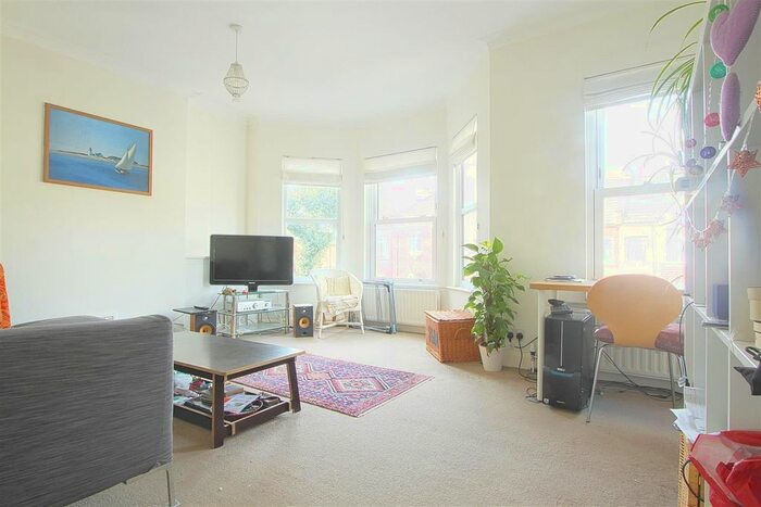 1 Bedroom Flat To Rent In St. Kilda Road, London, W13