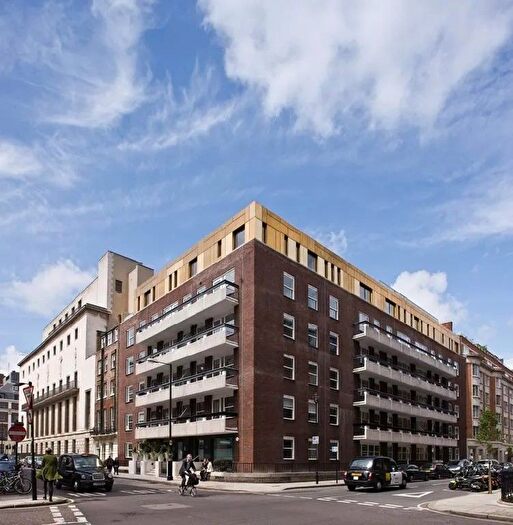 3 Bedroom Flat To Rent In Weymouth Street, London, W1W